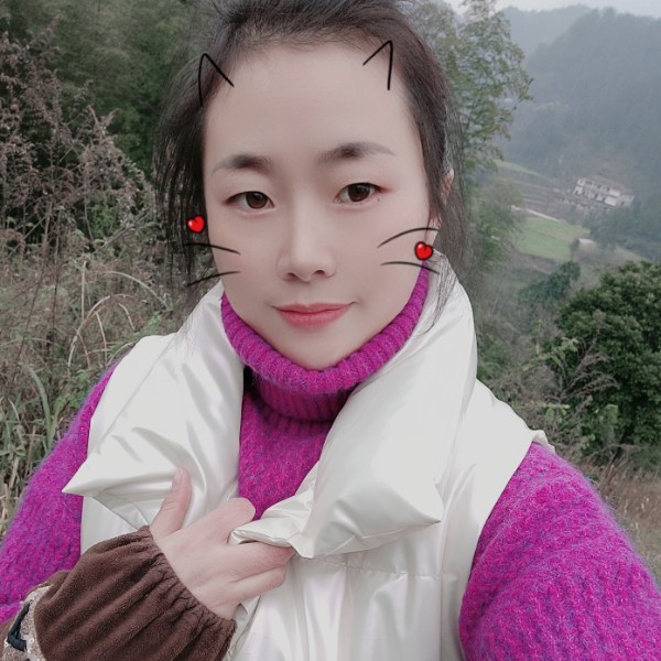 思恋挽手苹果的照片