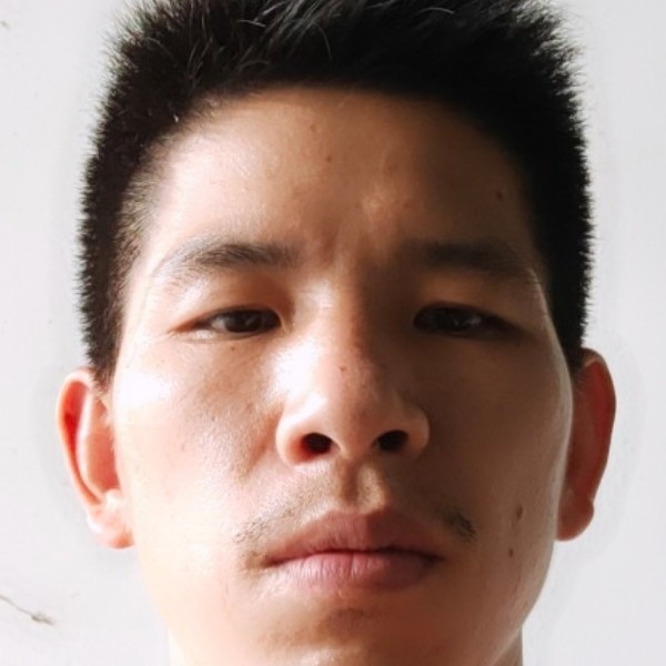 美好有水壶的照片