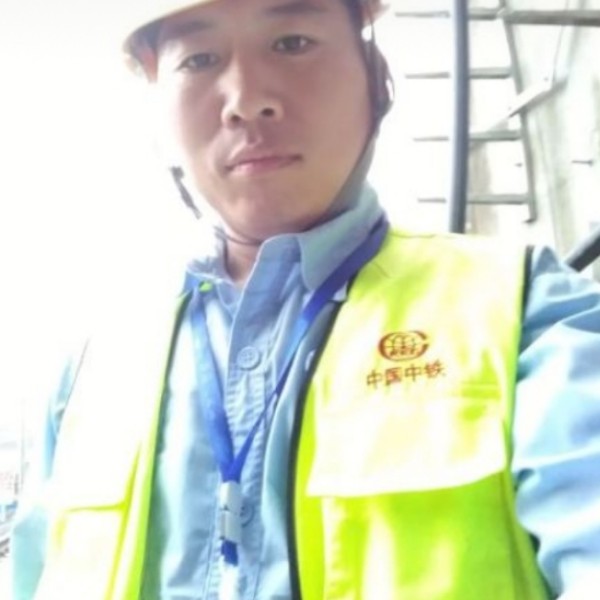杨现伟的照片