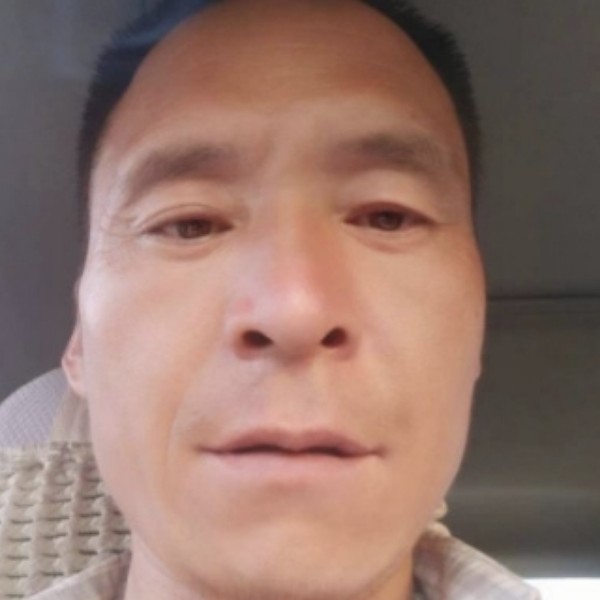 恬静踢磬音的照片