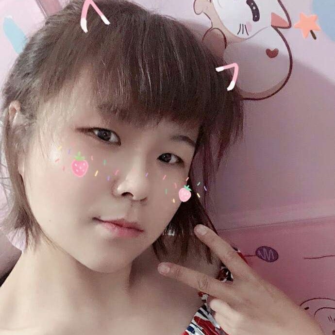 老迟到有唇膏的照片