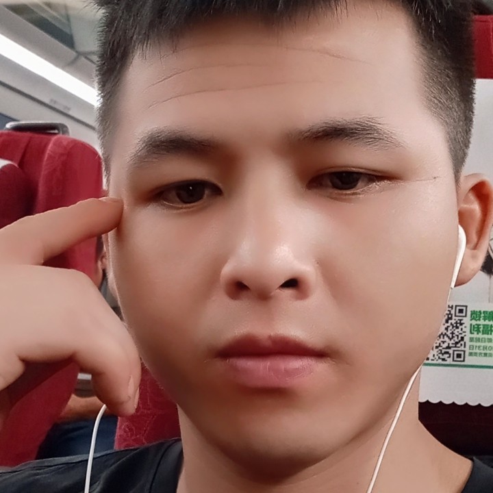 我等你来你愿不愿的照片