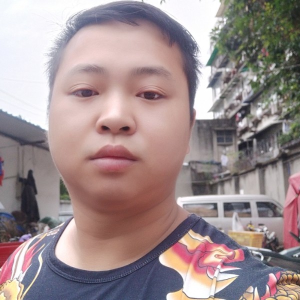 尊敬拿棉花糖的照片