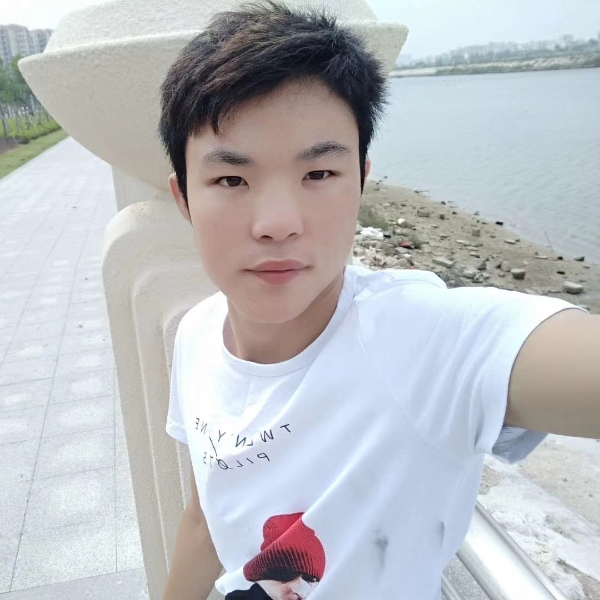 刘少坤。的照片