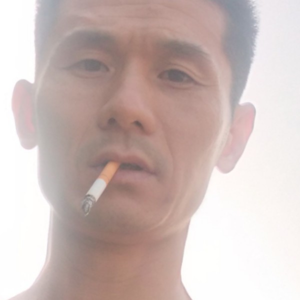 一个人巨人的照片