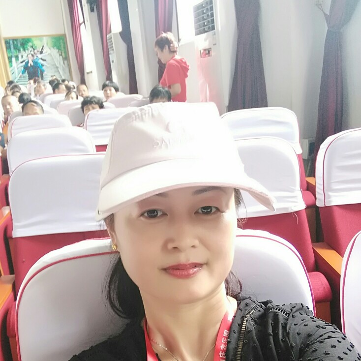 眯眯眼那沐樱的照片