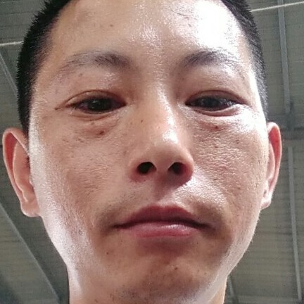 一起生猴子的照片