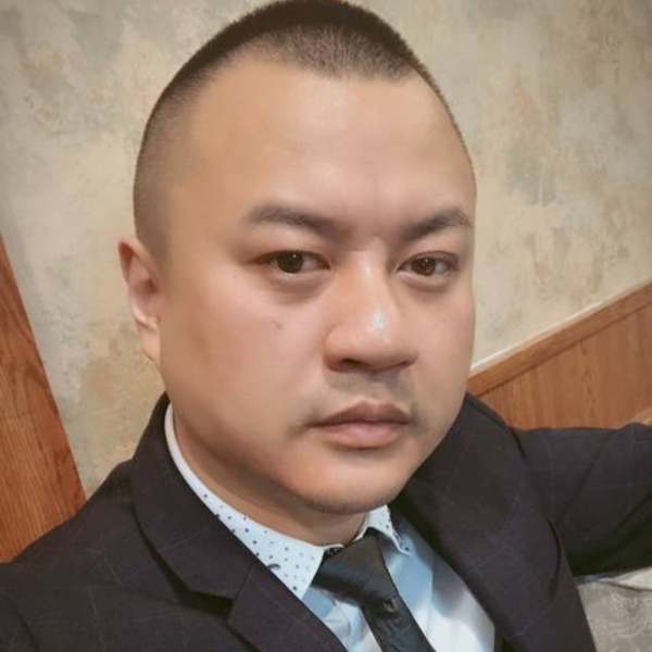 疯狂扯帅哥的照片