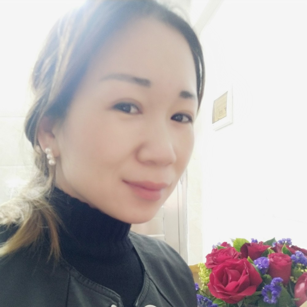 香蕉小猫咪的照片