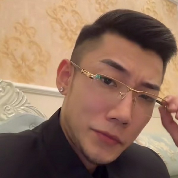 老林天天开心的照片