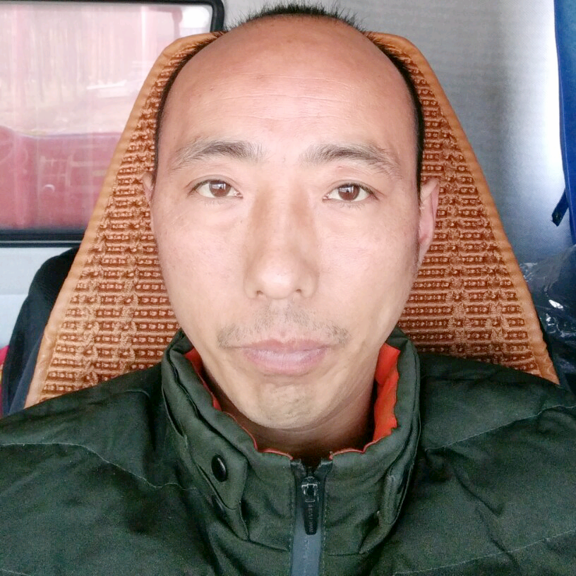 路灯伶俐的照片