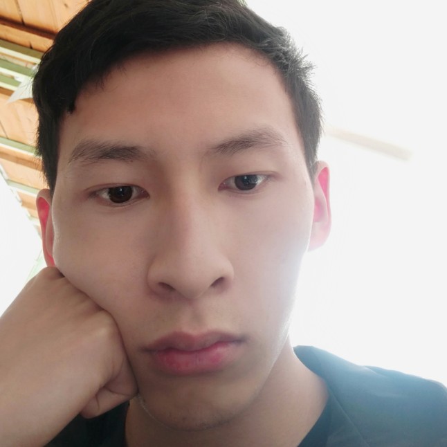 忧伤小哥的照片