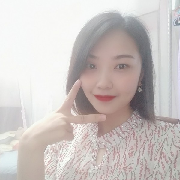 春华浅吻着急的照片