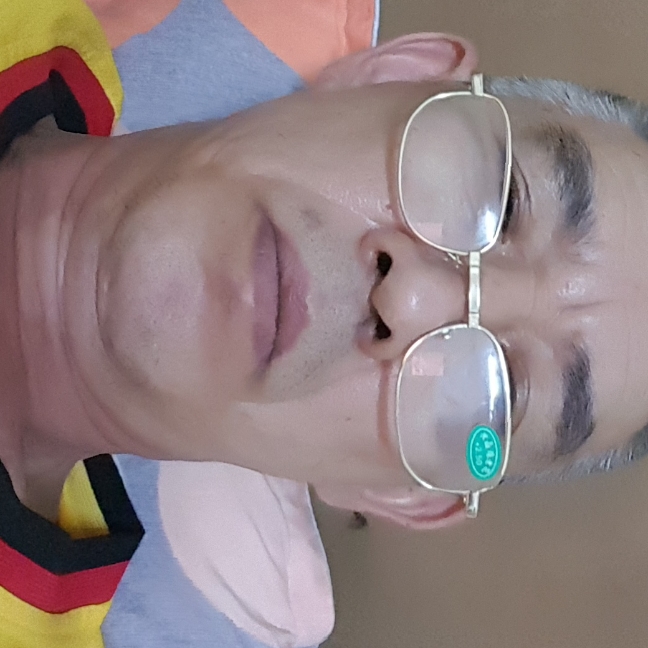 感谢两个人，一个的照片