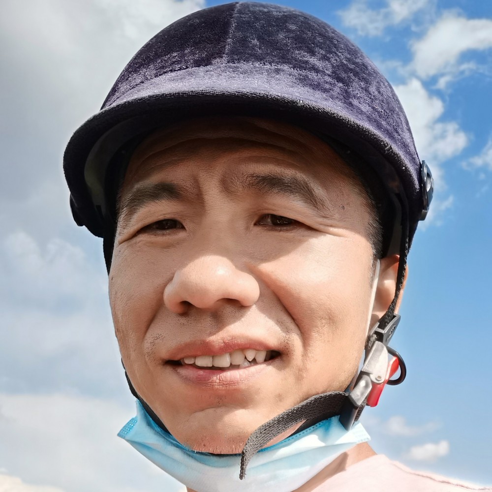 单身等待小松鼠的照片