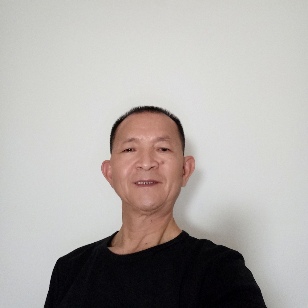 伤痕志坚的照片
