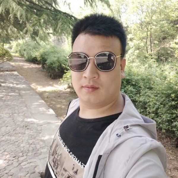 心岛回眸默默的照片