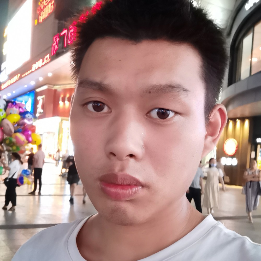 胡，浩浩的照片
