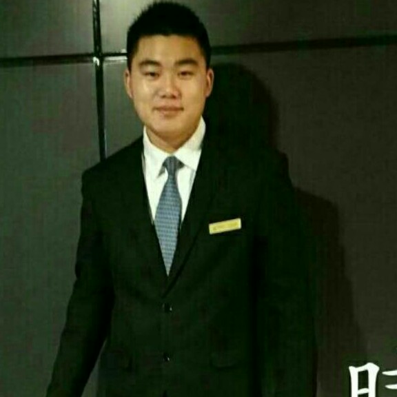 洋光耀眼的照片