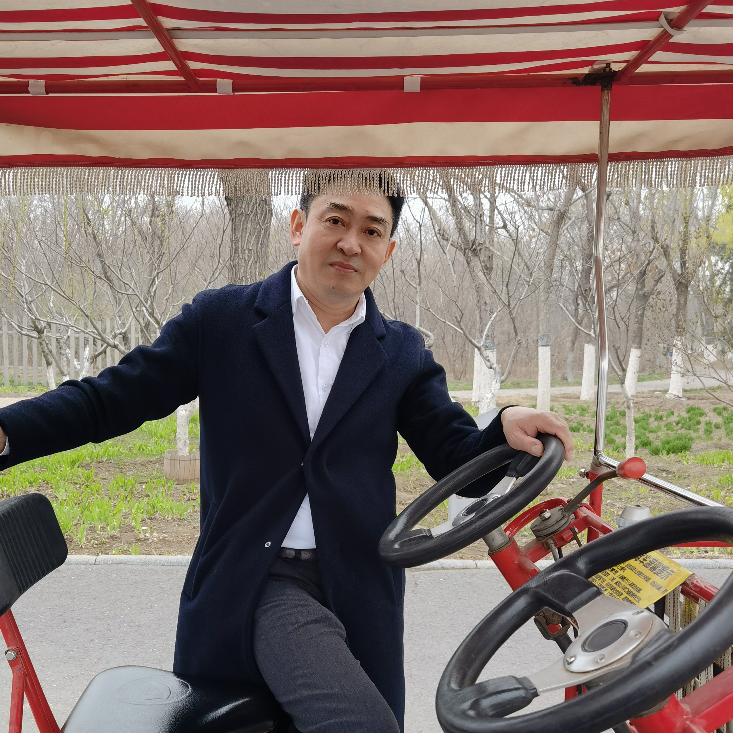 雪白小叔的照片