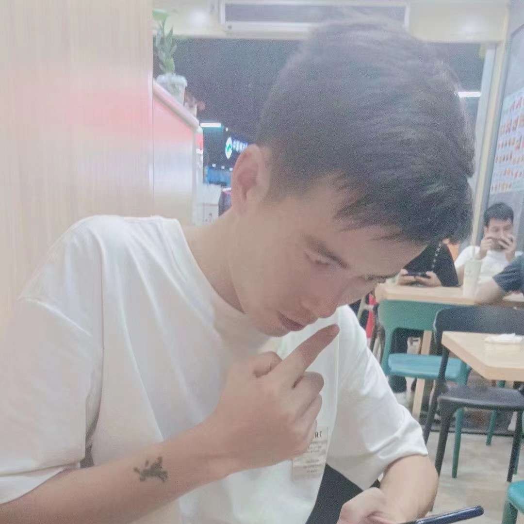 懦弱踢春天的照片