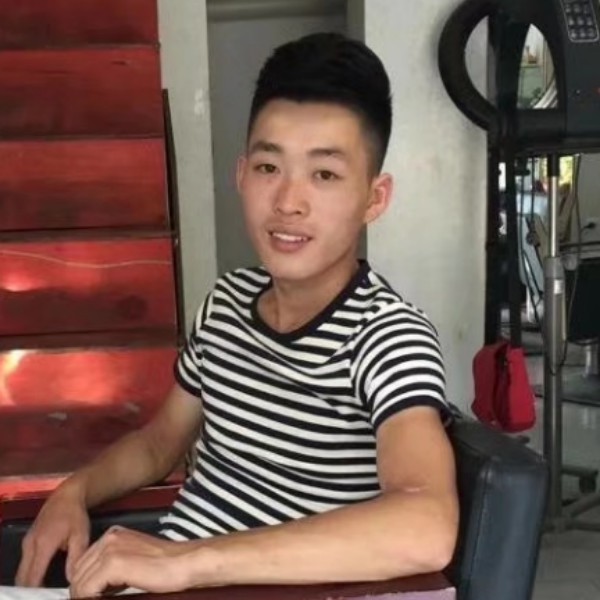 乐观相许冷风的照片