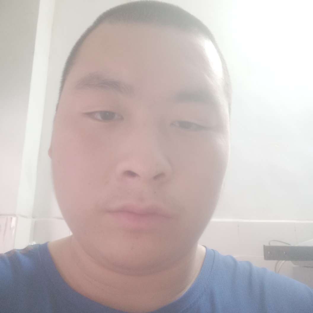 可靠浅吻身影的照片