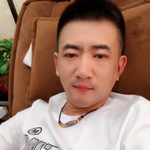 上善若水我是一个的照片