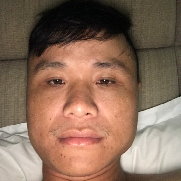 眯眯眼打大米的照片