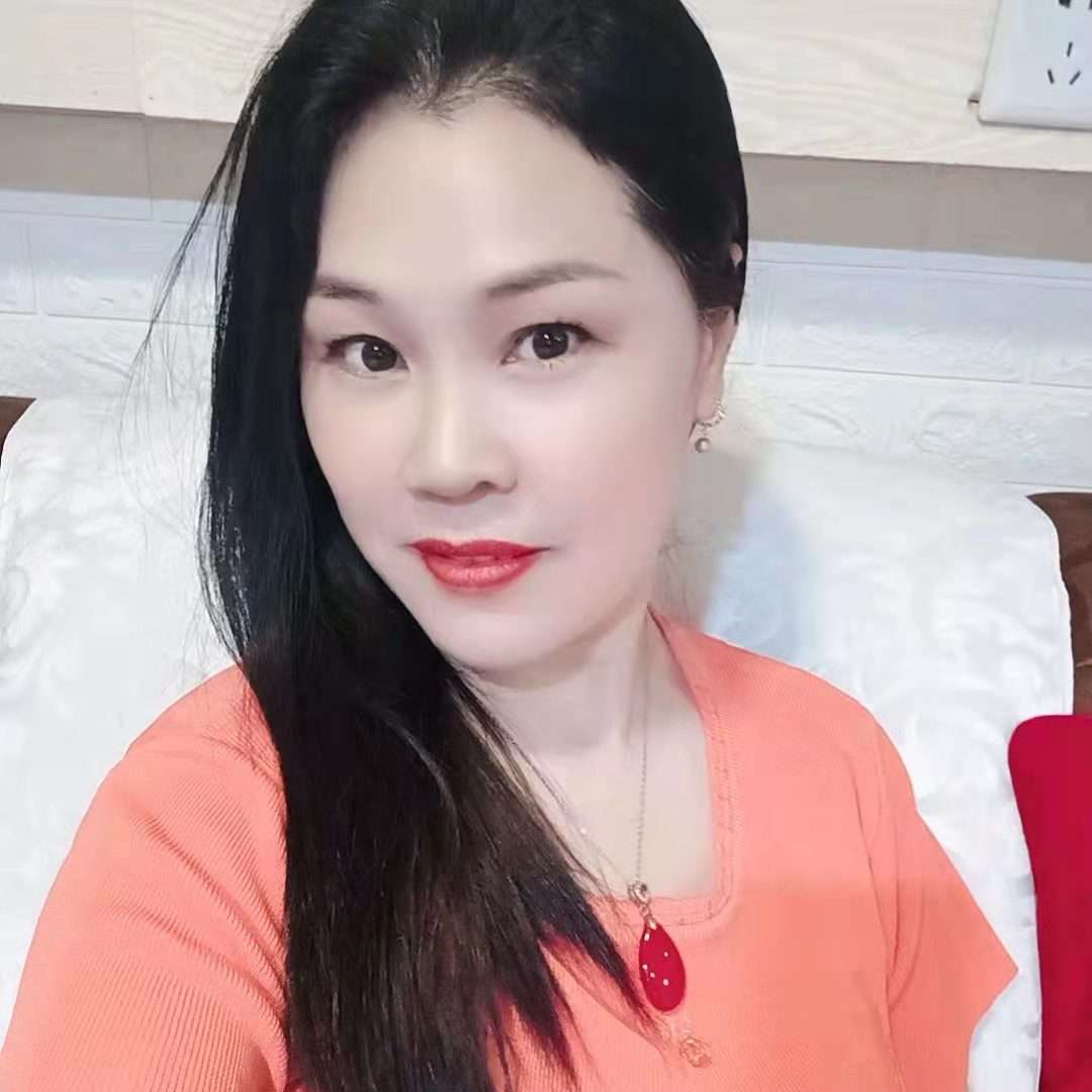 萝莉典雅的照片