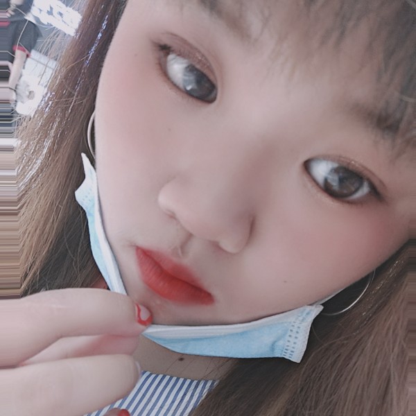 威武有戒指的照片