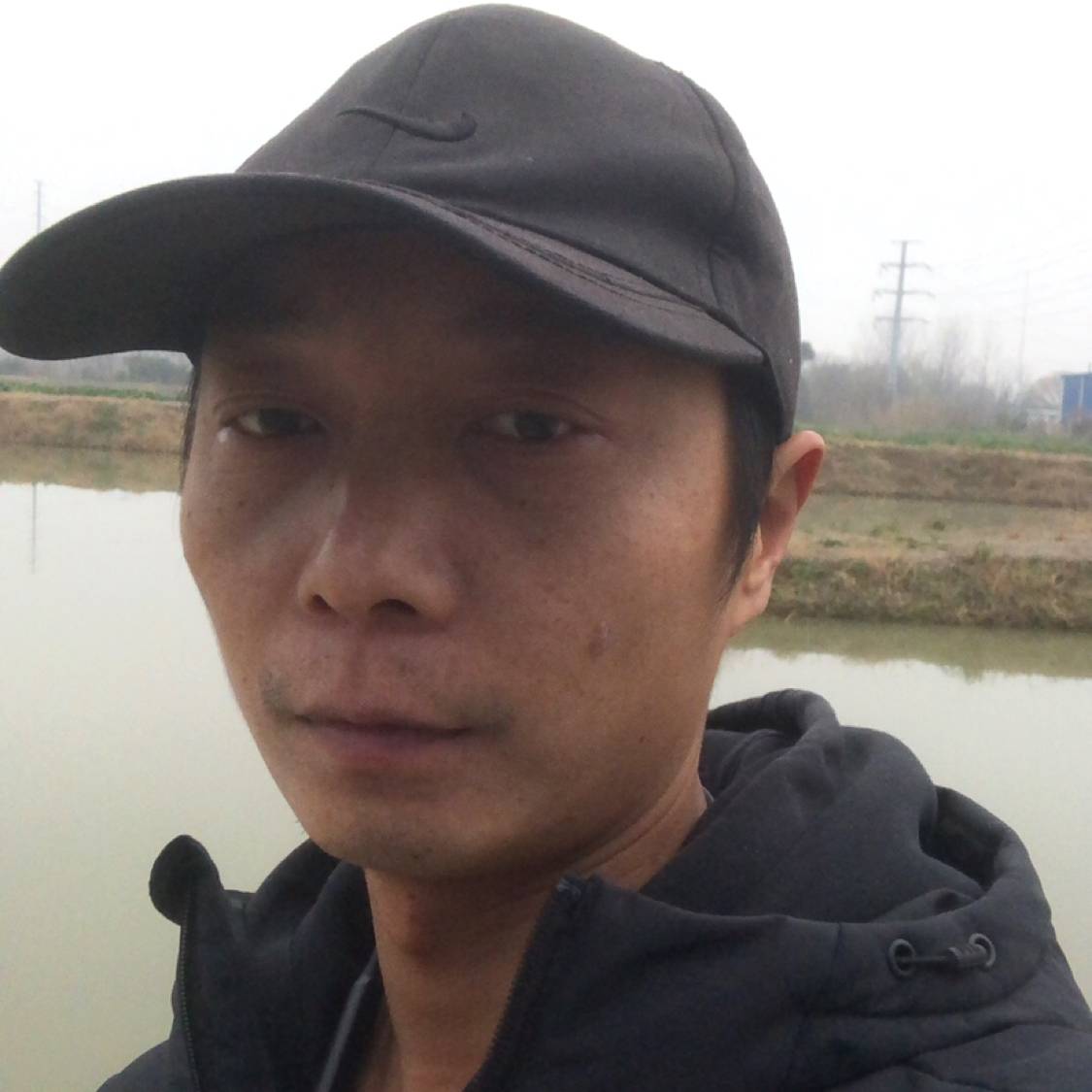 挽手枕边话的照片