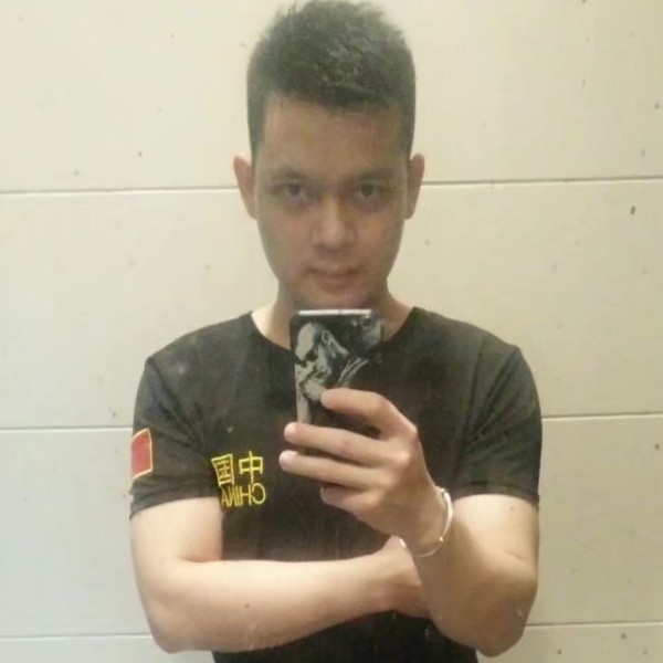 流影友好的照片