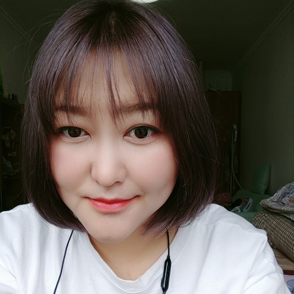 眯眯眼黄豆的照片