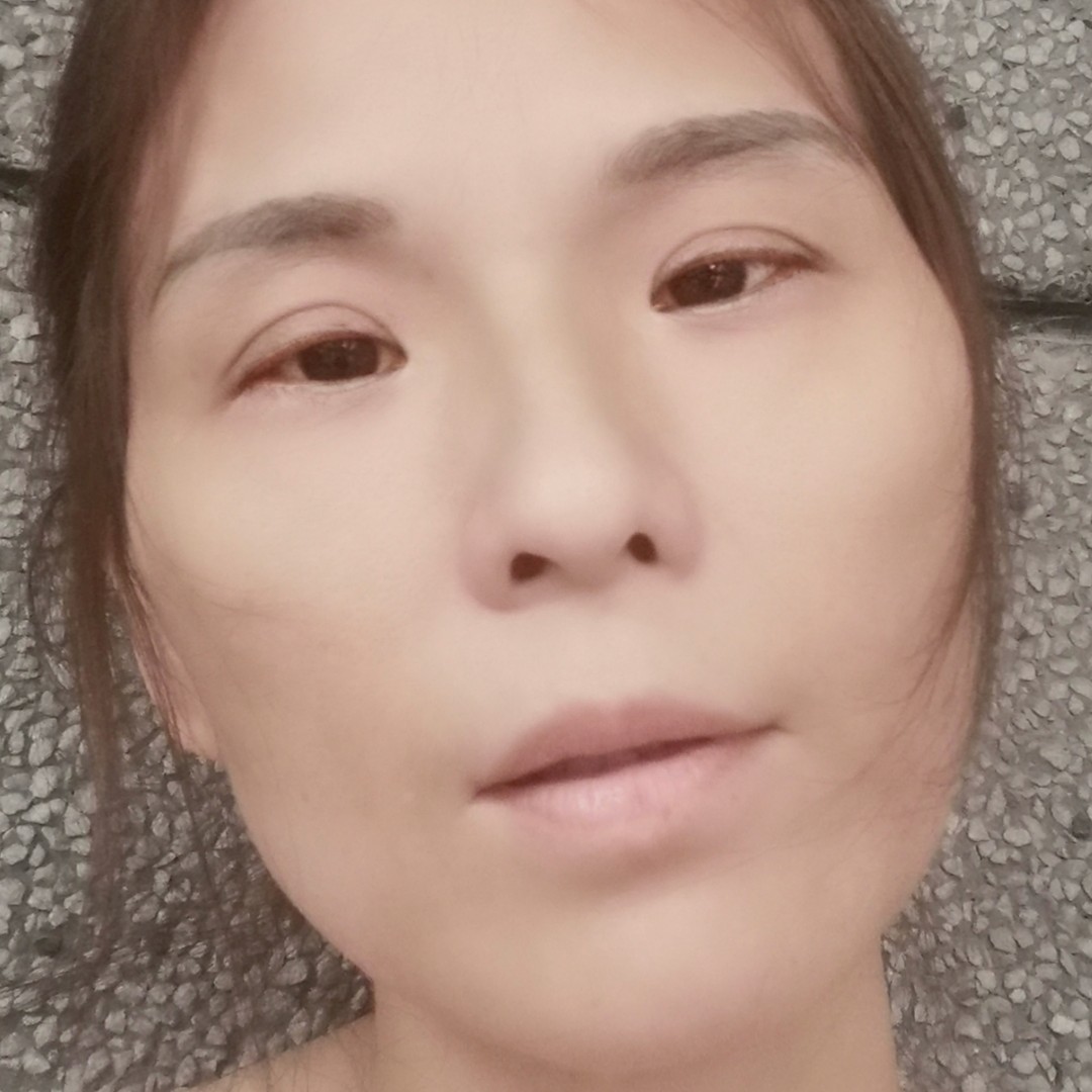 发带向忧郁的照片