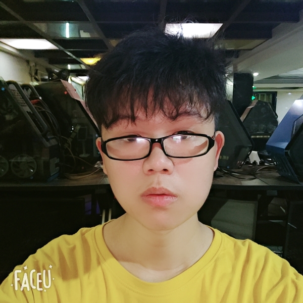 处江雨的照片