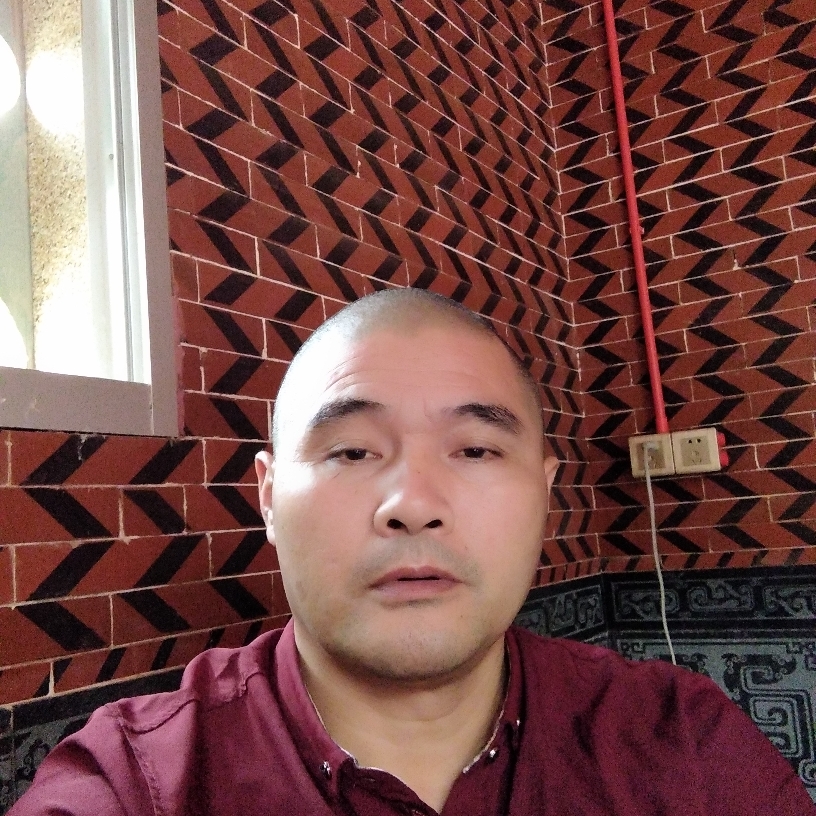 高大泪了回忆的照片