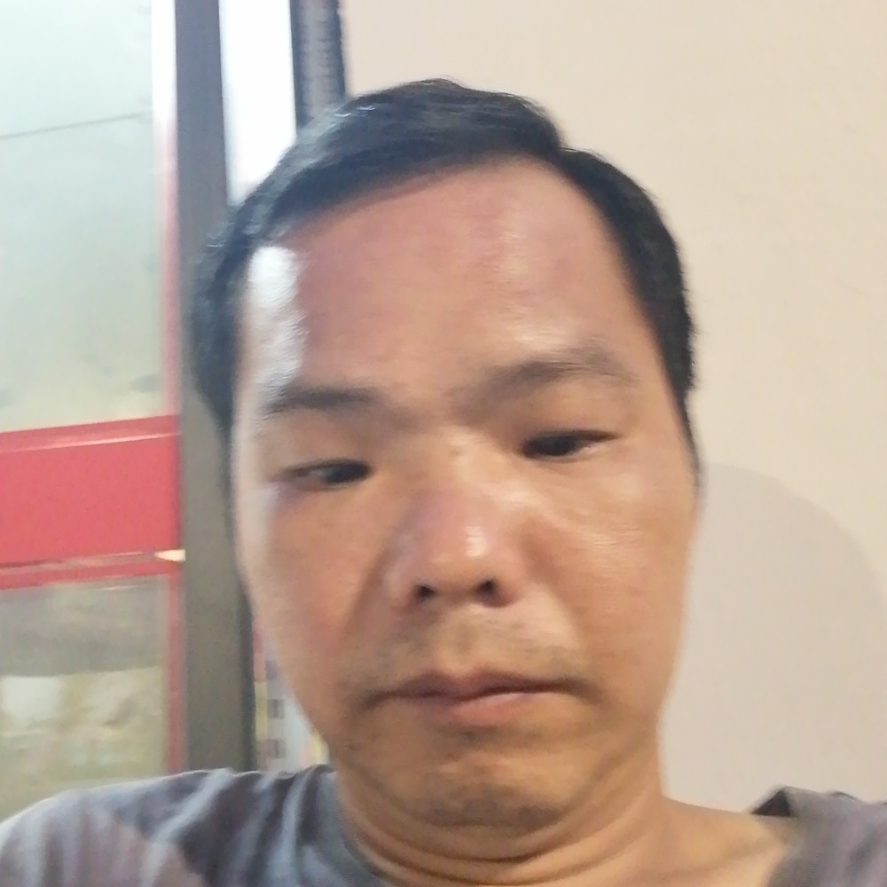 花生倾心笑点低的照片