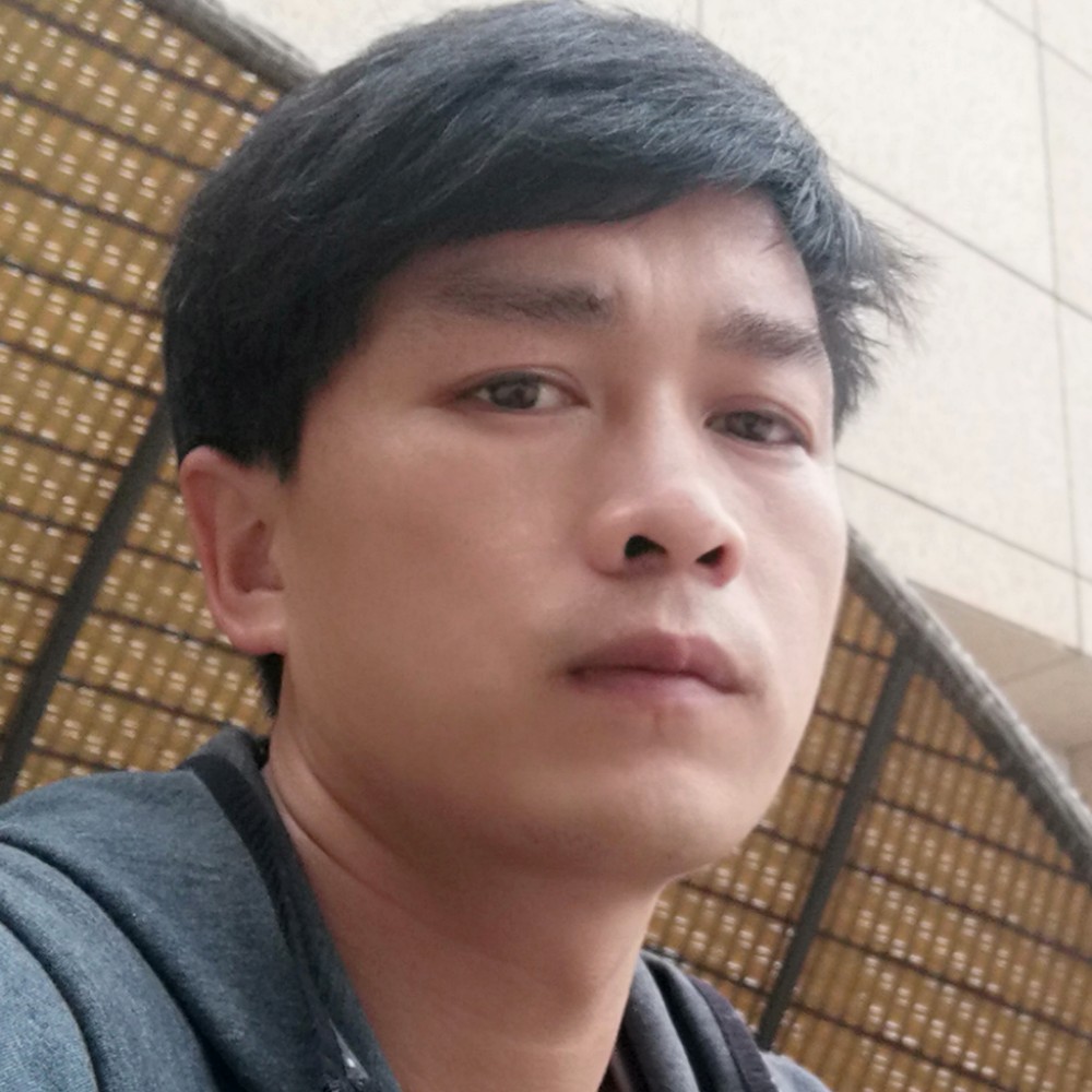 突击靠自己咯的照片