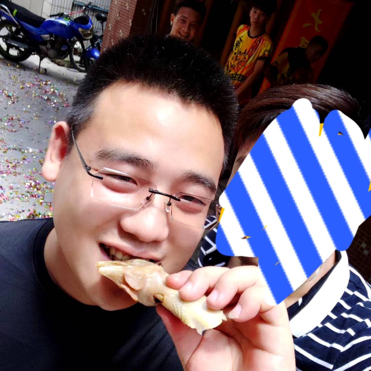 百褶裙放弃默默的照片