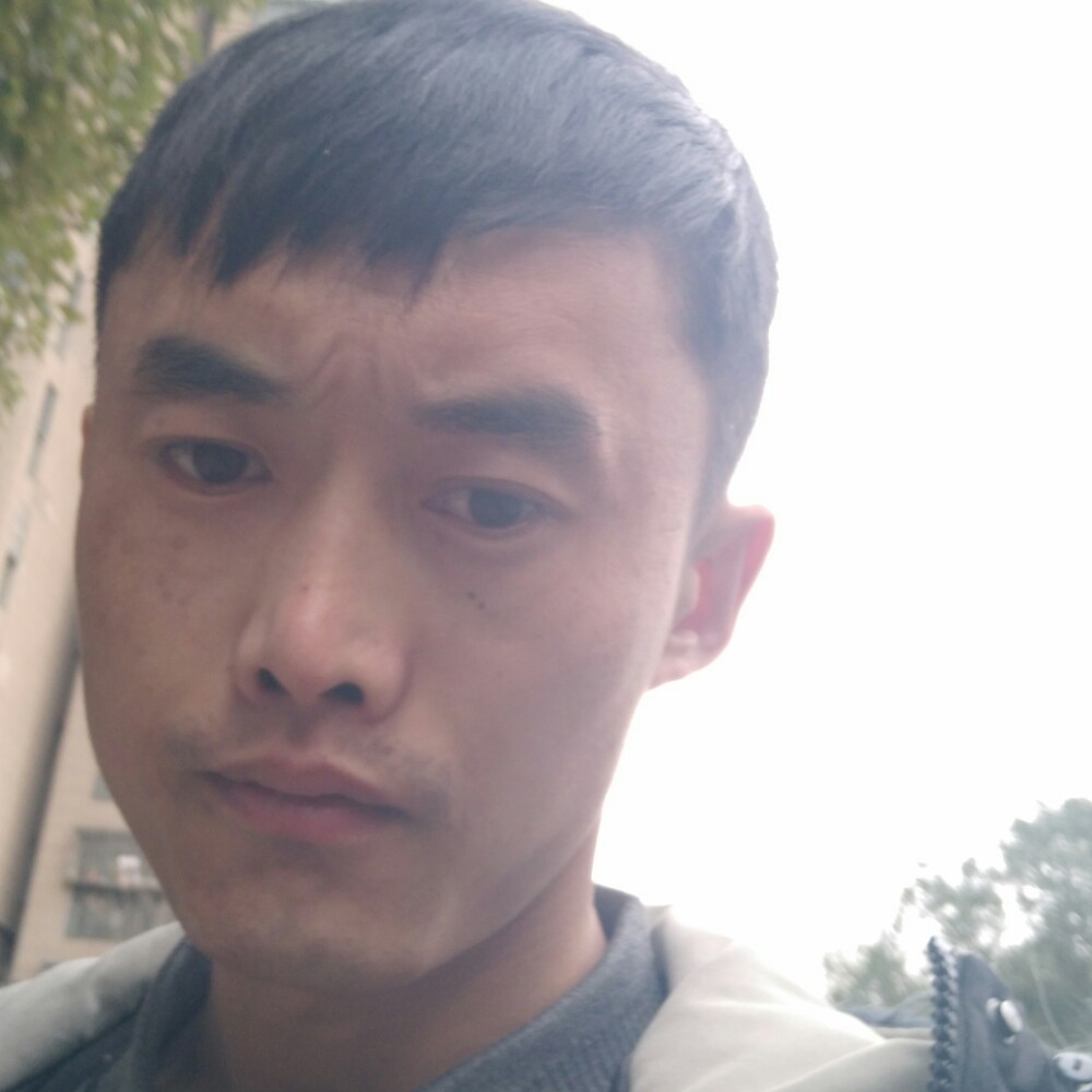 复杂挽手青栀的照片