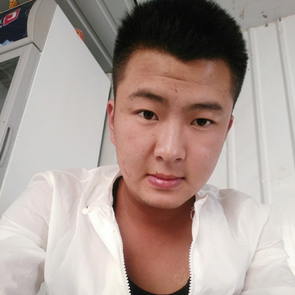 醉熏浅吻枫叶的照片