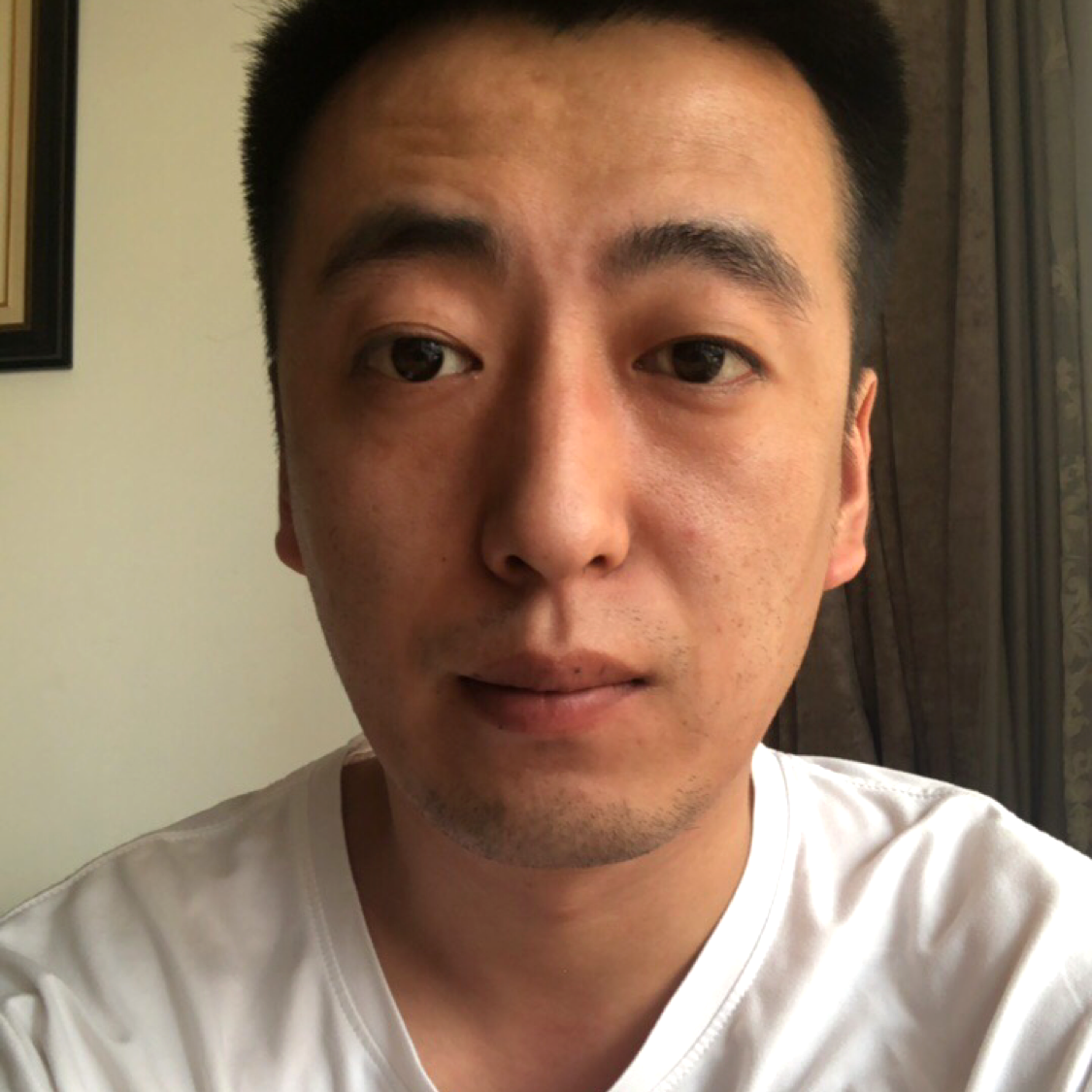 英俊闻回忆的照片