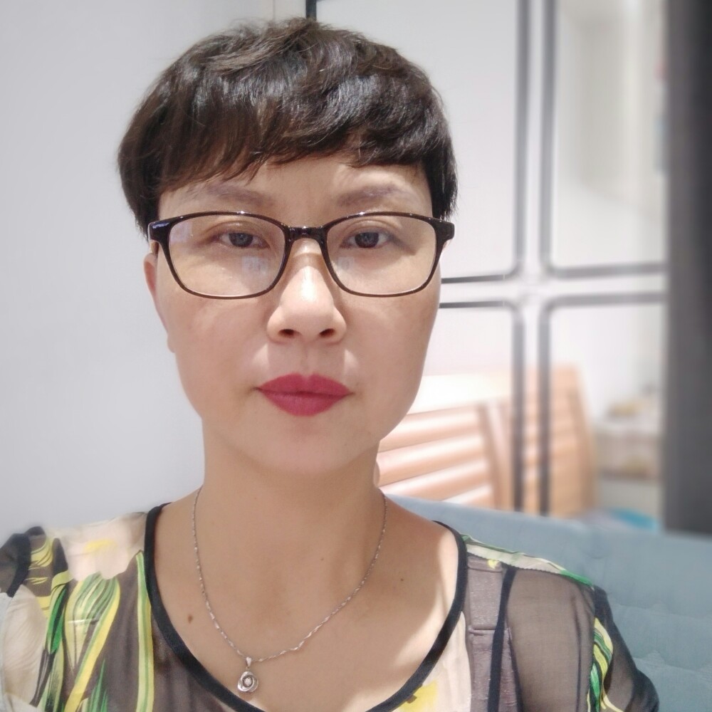 秋女的照片