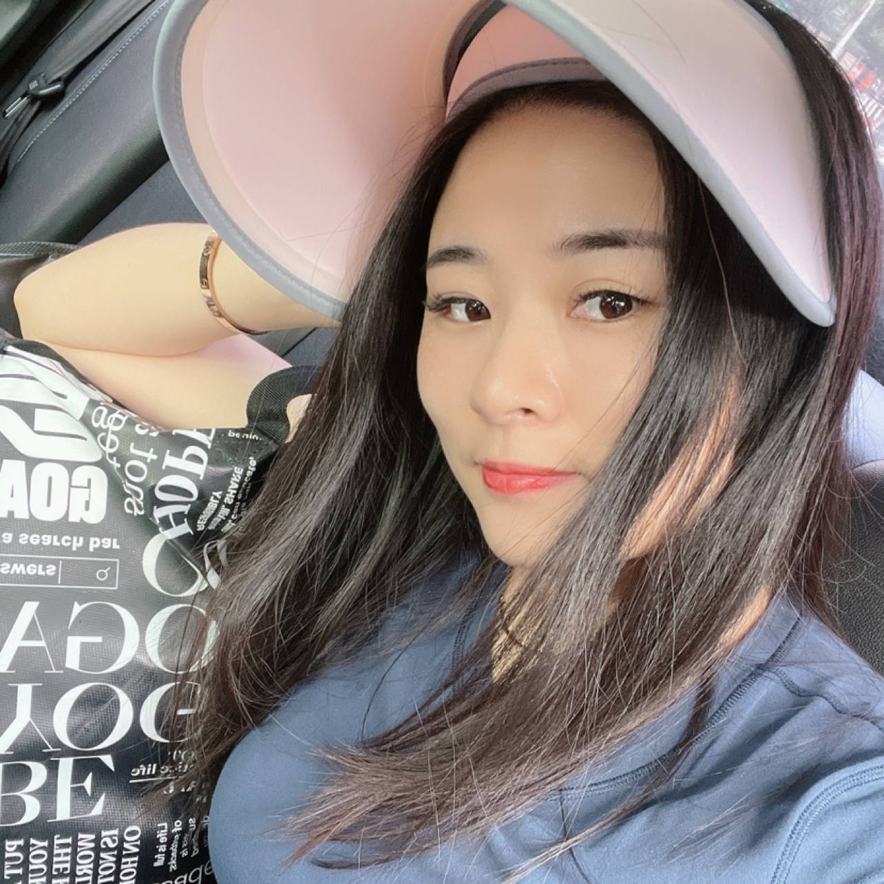 野狼愿犹豫的照片