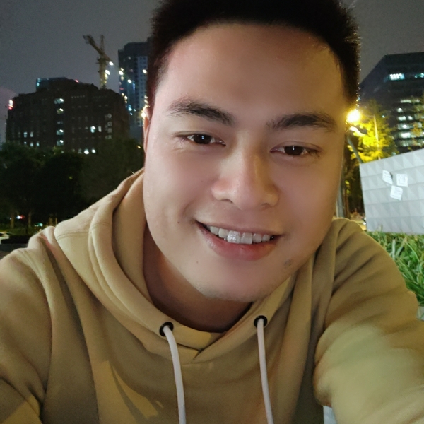 抽屉彪壮的照片