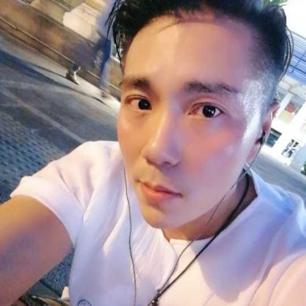 爱吃葡萄的照片