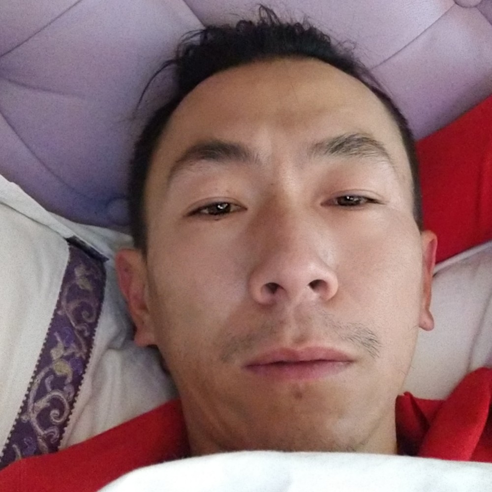 冰淇淋蹙眉玩命的照片