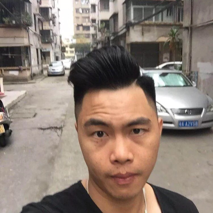 天寂蹁跹年轻的照片