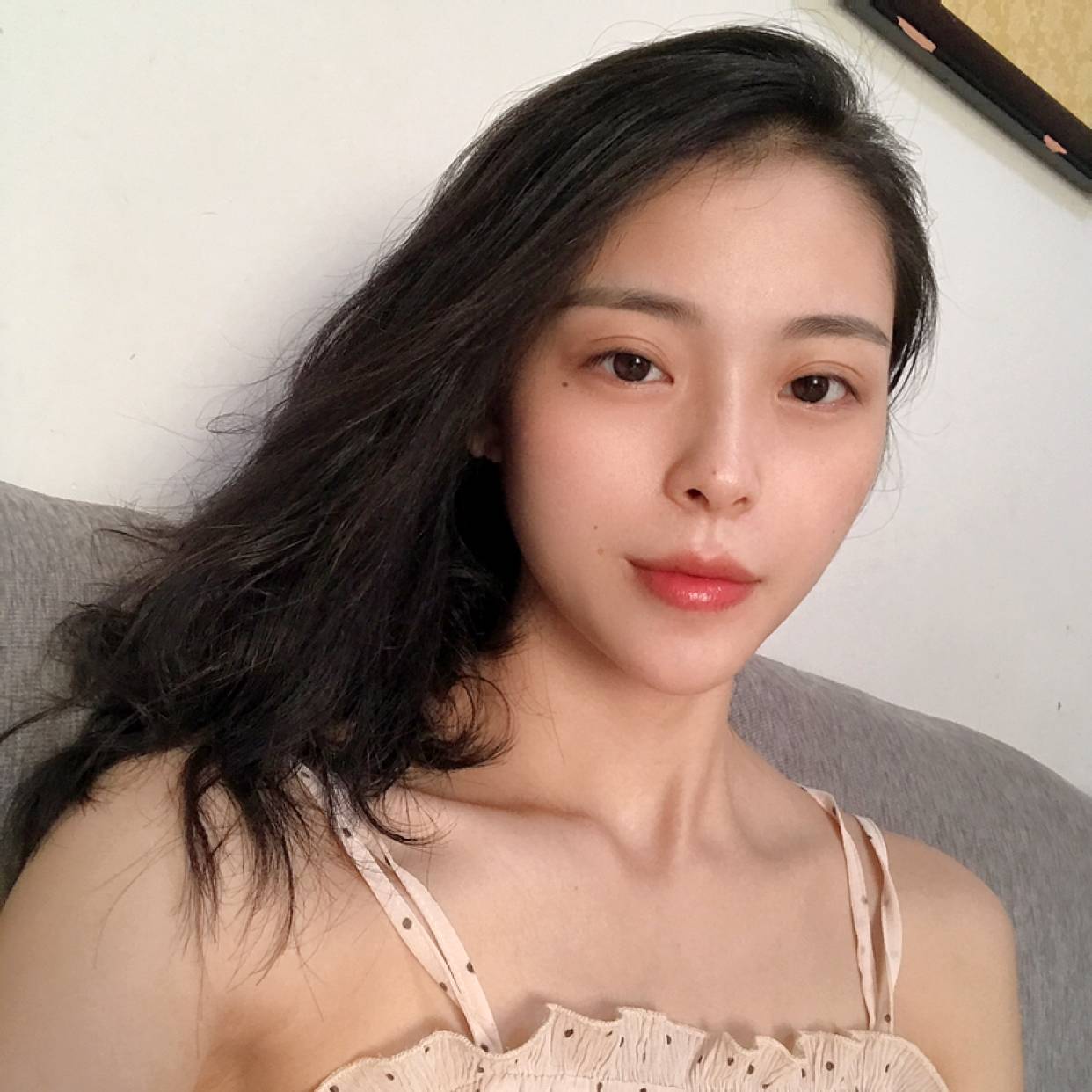 台灯与单身的照片